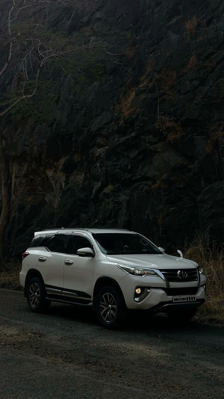 Fortuner wallpaper for mobile Fortuner wallpaper for mobile
