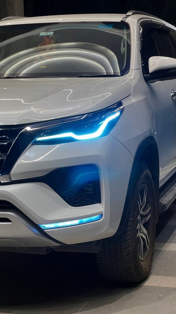Fortuner wallpaper for mobile Fortuner wallpaper for mobile