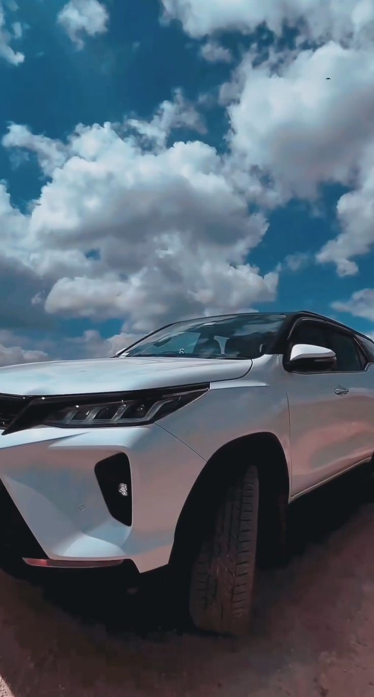 fortuner wallpaper fortuner wallpaper