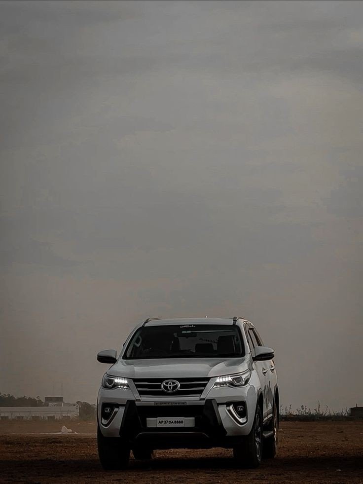 fortuner wallpaper fortuner wallpaper