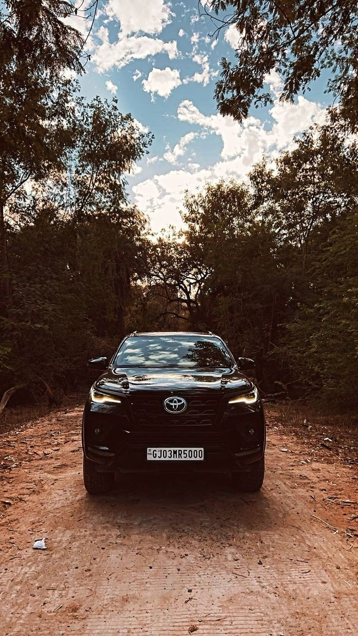fortuner wallpaper fortuner wallpaper