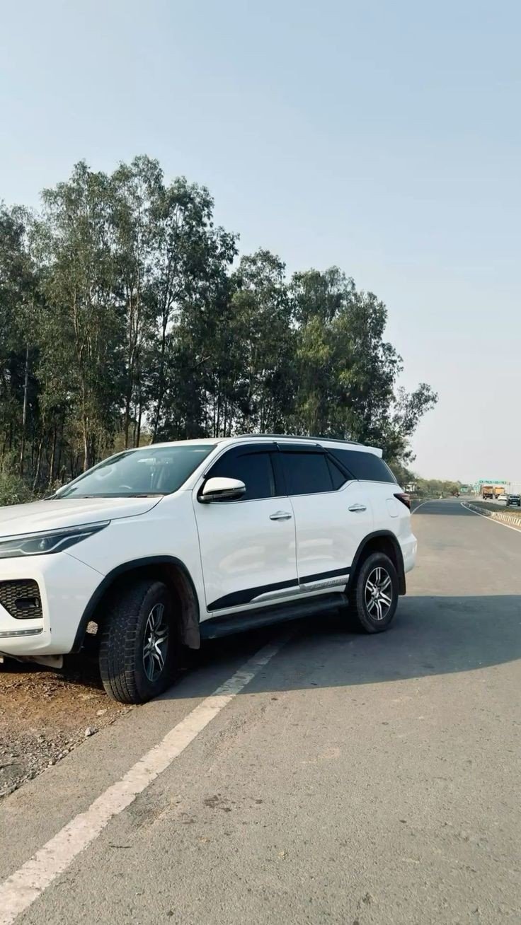 fortuner wallpaper fortuner wallpaper