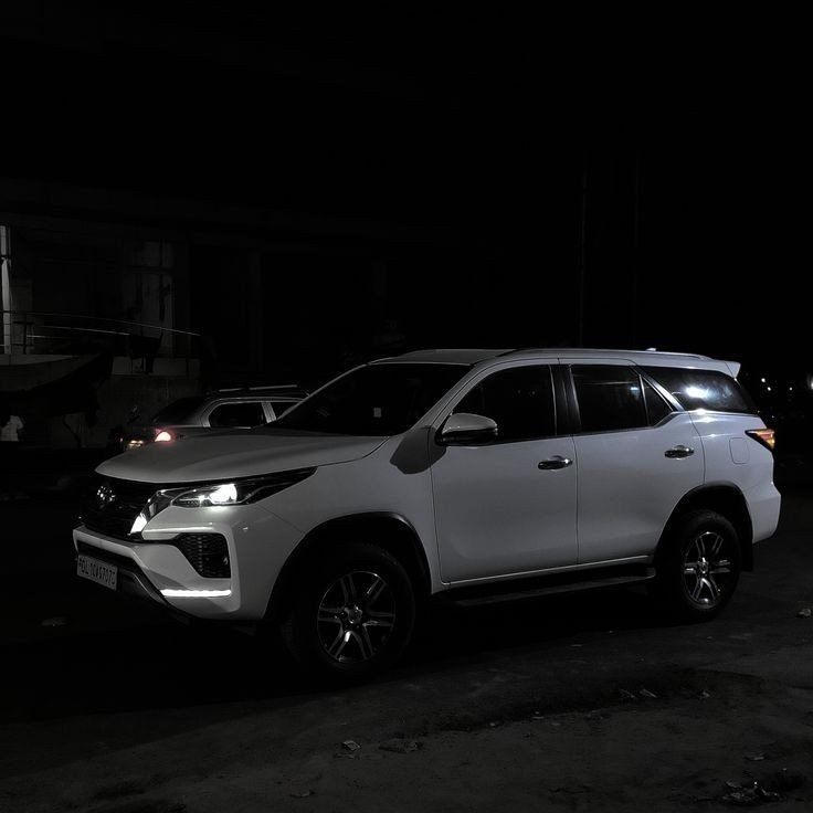 fortuner wallpaper fortuner wallpaper