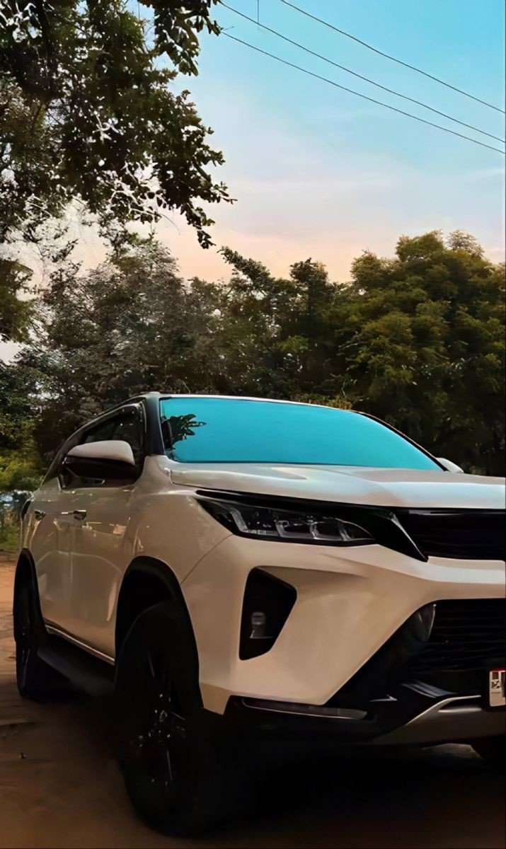 fortuner wallpaper fortuner wallpaper